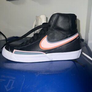 Black Nike Blazers’77